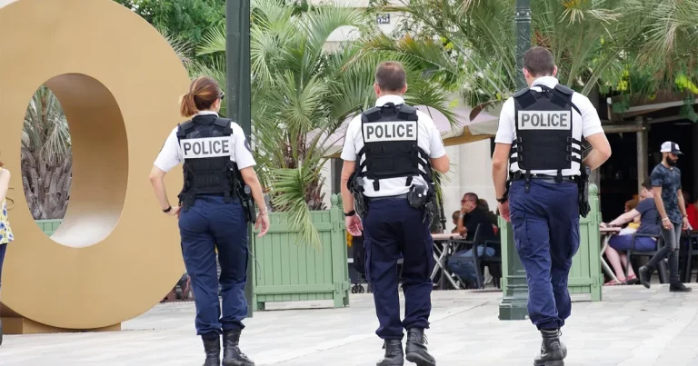 Is It Legal for a Landlord to Change the Locks After a Tenant Moves Out? (And Why Police Often Get Involved)